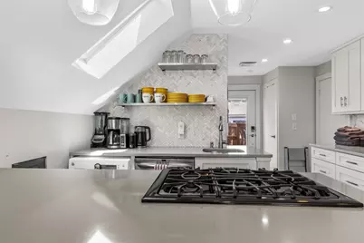 15 Winthrop St #C, Provincetown, MA 02657 - Photo 7