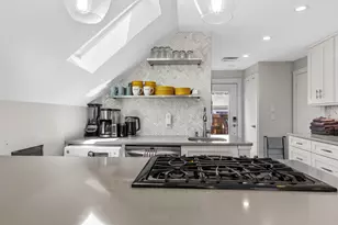 15 Winthrop St, Provincetown, MA 02657 - Photo 7