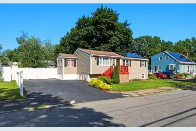 280 Ettrick St, Brockton, MA 02301 - Photo 1