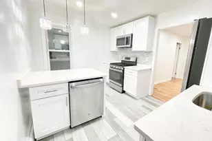 22 Clinton St, Mansfield, MA 02048 - Photo 7