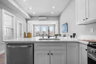 390 Meridian St, Boston, MA 02128 - Photo 9