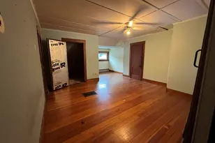 50 Cleveland St, Greenfield, MA 01301 - Photo 17