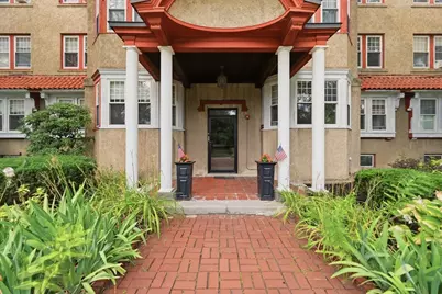 585 Franklin Street #6, Melrose, MA 01907 - Photo 3