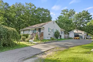 296 Hancock Rd, Pittsfield, MA 01201 - Photo 3