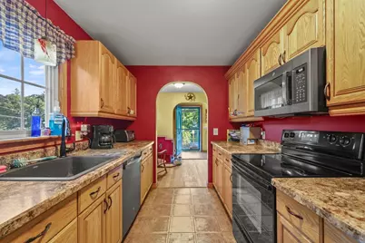 296 Hancock Rd, Pittsfield, MA 01201 - Photo 13