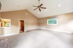 289 Morgan St, South Hadley, MA 01075 - Photo 15