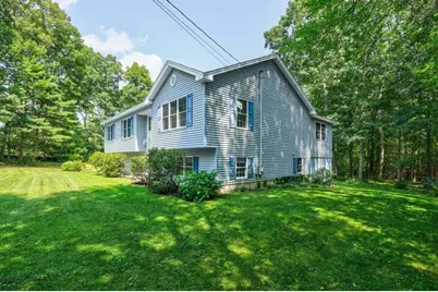 23 Sherwood Dr, Spencer, MA 01562 - Photo 3