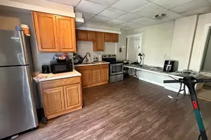 123 Myrtle Ave, Fitchburg, MA 01420 - Photo 7