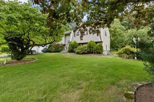 40 Bradford, Tewksbury, MA 01876 - Photo 3
