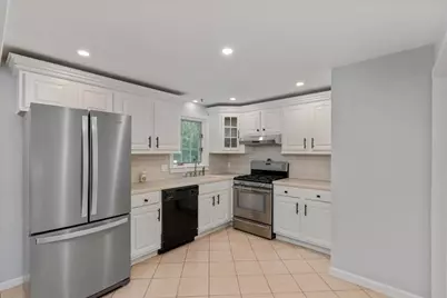 40 Bradford, Tewksbury, MA 01876 - Photo 15