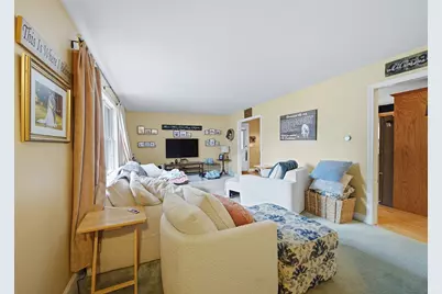 48 Arthur Dr #48, Northbridge, MA 01588 - Photo 5