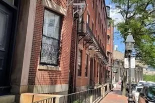 21 Bowdoin St, Boston, MA 02114 - Photo 17