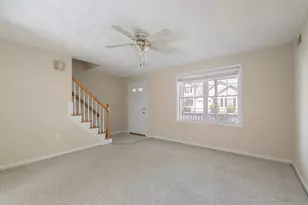 52 Birdie Ln, Tewksbury, MA 01876 - Photo 3