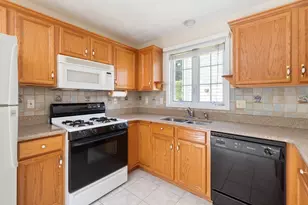 52 Birdie Ln, Tewksbury, MA 01876 - Photo 5