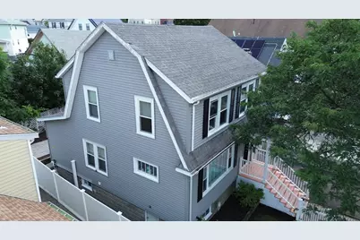 17 Chisholm St, Everett, MA 02149 - Photo 5