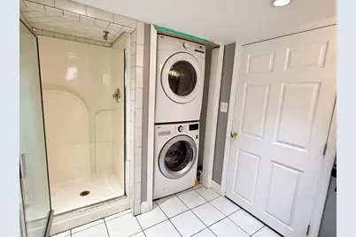 17 Chisholm St, Everett, MA 02149 - Photo 3