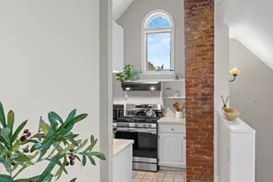 54 Bromfield St, Newburyport, MA 01950 - Photo 11