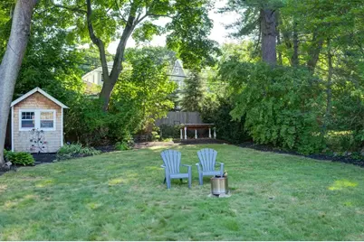 656 W Roxbury Pkwy, Boston, MA 02131 - Photo 17