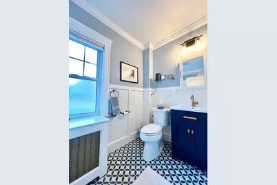 656 W Roxbury Pkwy, Boston, MA 02131 - Photo 13