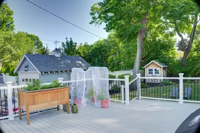 656 W Roxbury Pkwy, Boston, MA 02131 - Photo 15