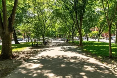 180 Commonwealth Ave #B, Boston, MA 02116 - Photo 13