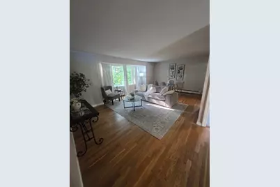 42 Iowa St, Worcester, MA 01602 - Photo 7