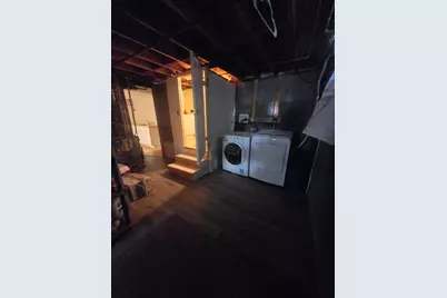 42 Iowa St, Worcester, MA 01602 - Photo 21