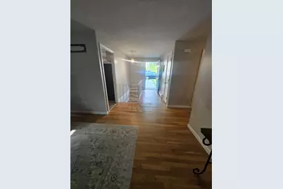 42 Iowa St, Worcester, MA 01602 - Photo 15