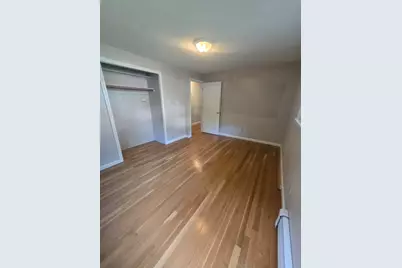 42 Iowa St, Worcester, MA 01602 - Photo 11