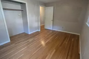 42 Iowa St, Worcester, MA 01602 - Photo 11
