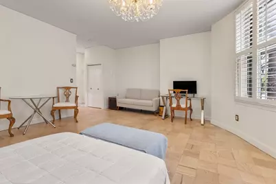 27 Bowdoin #1C, Boston, MA 02114 - Photo 1