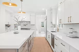 7 Hutchinson Rd, Winchester, MA 01890 - Photo 7