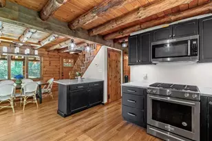318 Circuit St, Hanover, MA 02339 - Photo 3