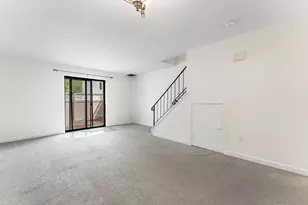 42 Village Brook Ln, Natick, MA 01760 - Photo 3