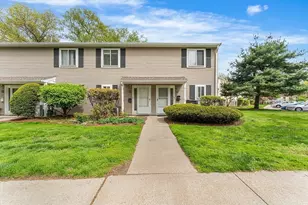 42 Village Brook Ln, Natick, MA 01760 - Photo 1