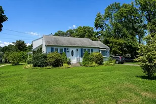 24 Herbert St, Longmeadow, MA 01106 - Photo 1