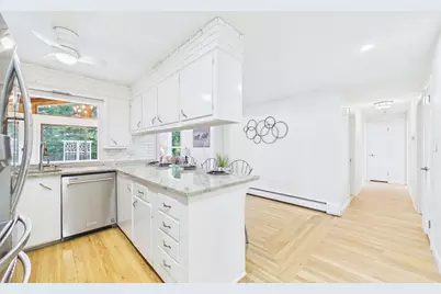 206 Lafayette St, Fall River, MA 02723 - Photo 9