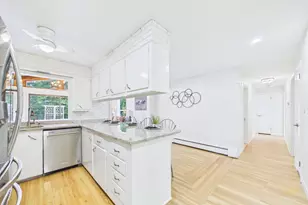 206 Lafayette St, Fall River, MA 02723 - Photo 9