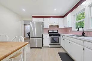 304 Primrose Hill Rd, Dracut, MA 01850 - Photo 5