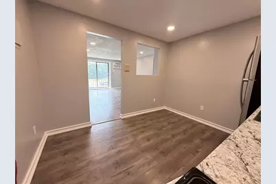127 King St #209, Franklin, MA 02038 - Photo 5