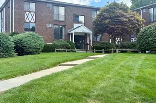 127 King St, Franklin, MA 02038 - Photo 1