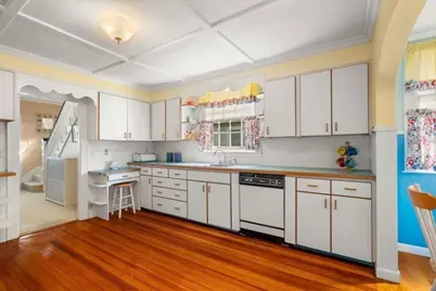 11 Hampden Street, Swampscott, MA 01907 - Photo 11
