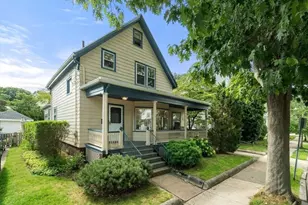 11 Hampden St, Swampscott, MA 01907 - Photo 3