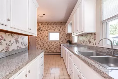 50-52 Ocean St, New Bedford, MA 02740 - Photo 9