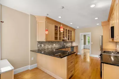 20 Egmont Street #4, Brookline, MA 02446 - Photo 7