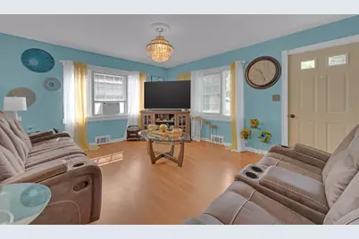 10 Union St, Southbridge, MA 01550 - Photo 5