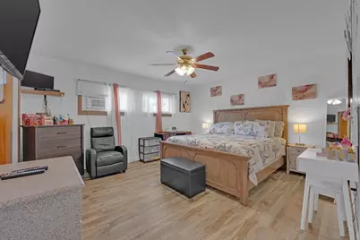 10 Union St, Southbridge, MA 01550 - Photo 11