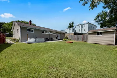 10 Union St, Southbridge, MA 01550 - Photo 3