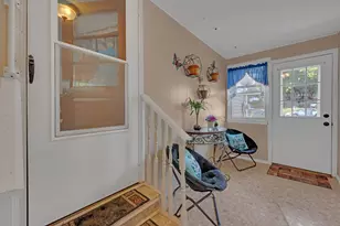 10 Union St, Southbridge, MA 01550 - Photo 15
