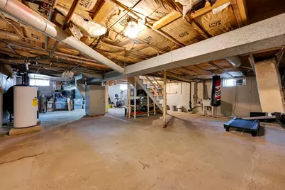 10 Union St, Southbridge, MA 01550 - Photo 17